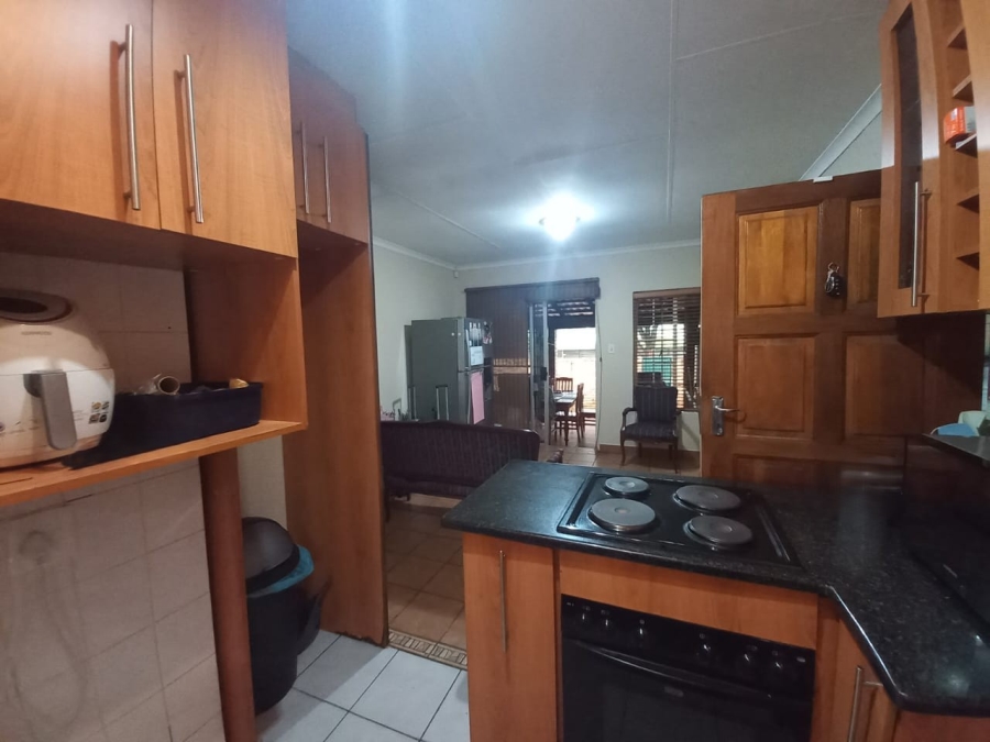3 Bedroom Property for Sale in Safari Gardens North West